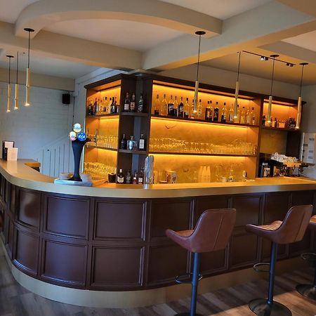 Sure Hotel By Best Western Saint-Quentin Ouest Holnon Exterior photo