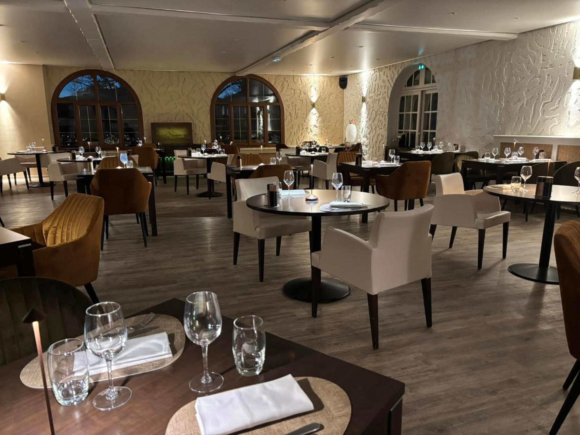 Sure Hotel By Best Western Saint-Quentin Ouest Holnon Exterior photo