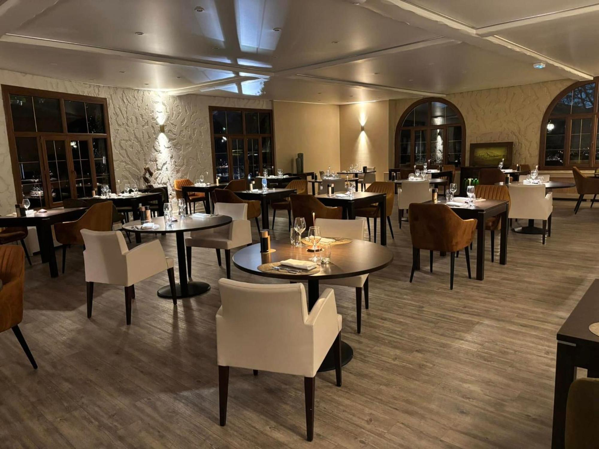 Sure Hotel By Best Western Saint-Quentin Ouest Holnon Exterior photo